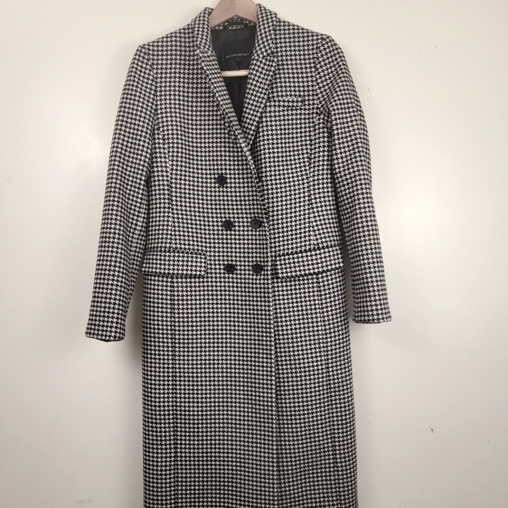 Banana Republic Houndstooth long coat